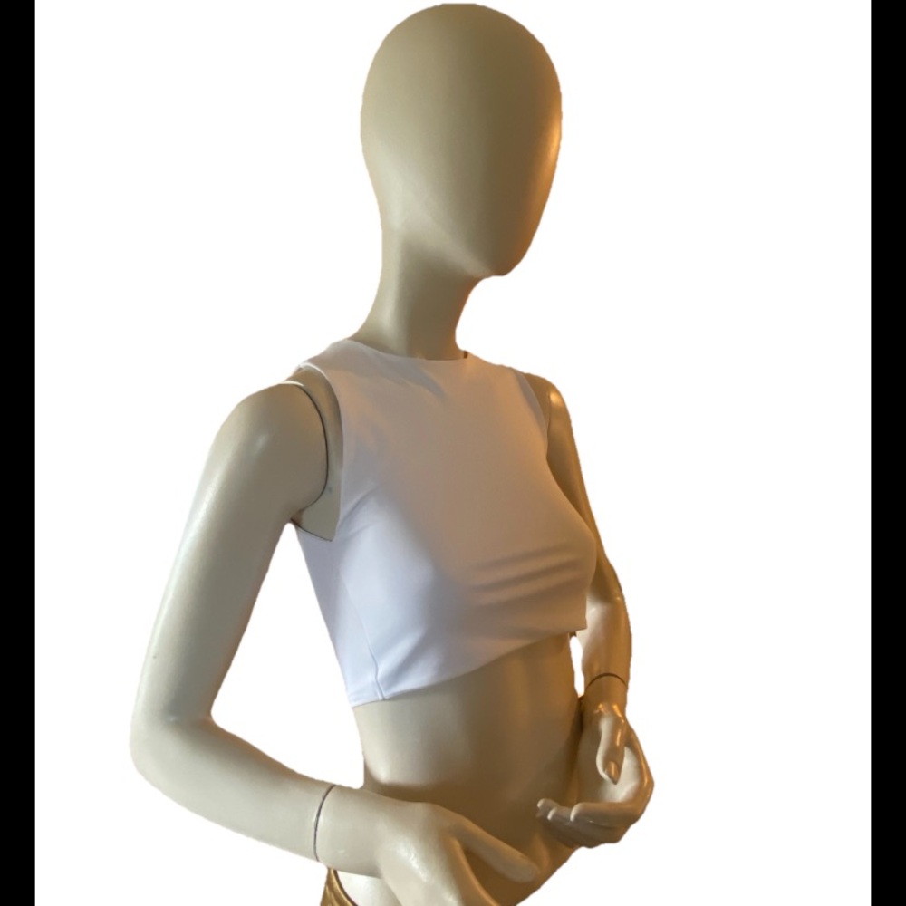 Zara White Fitted Sleeveless Crop Tank Comfy and Stretchy, Thin. Ideal Summer!